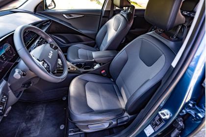 Jeep Compass e-Hybrid vs KIA Niro Hybrid vs Renault Arkana E-Tech